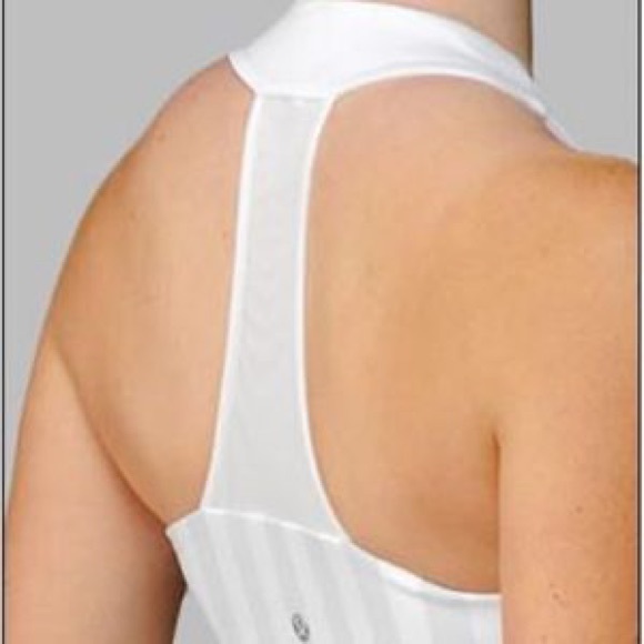 Lululemon scoop neck tank size 8 - Picture 2 of 6